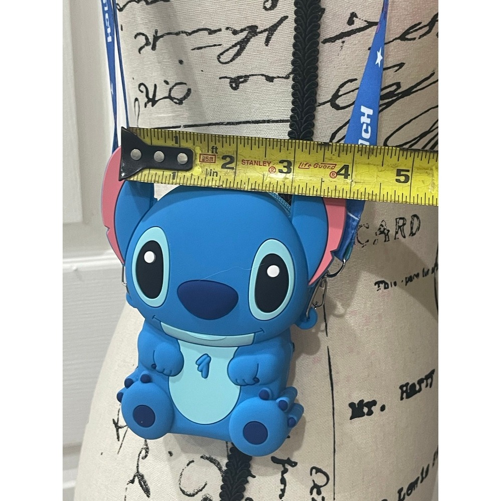 Disney Lilo & Stitch Blue Silicone 3D Character Crossbody Bag with Lanyard Strap - Picture 2 of 7